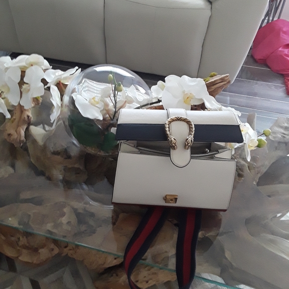 Gucci - Picture 3 of 4